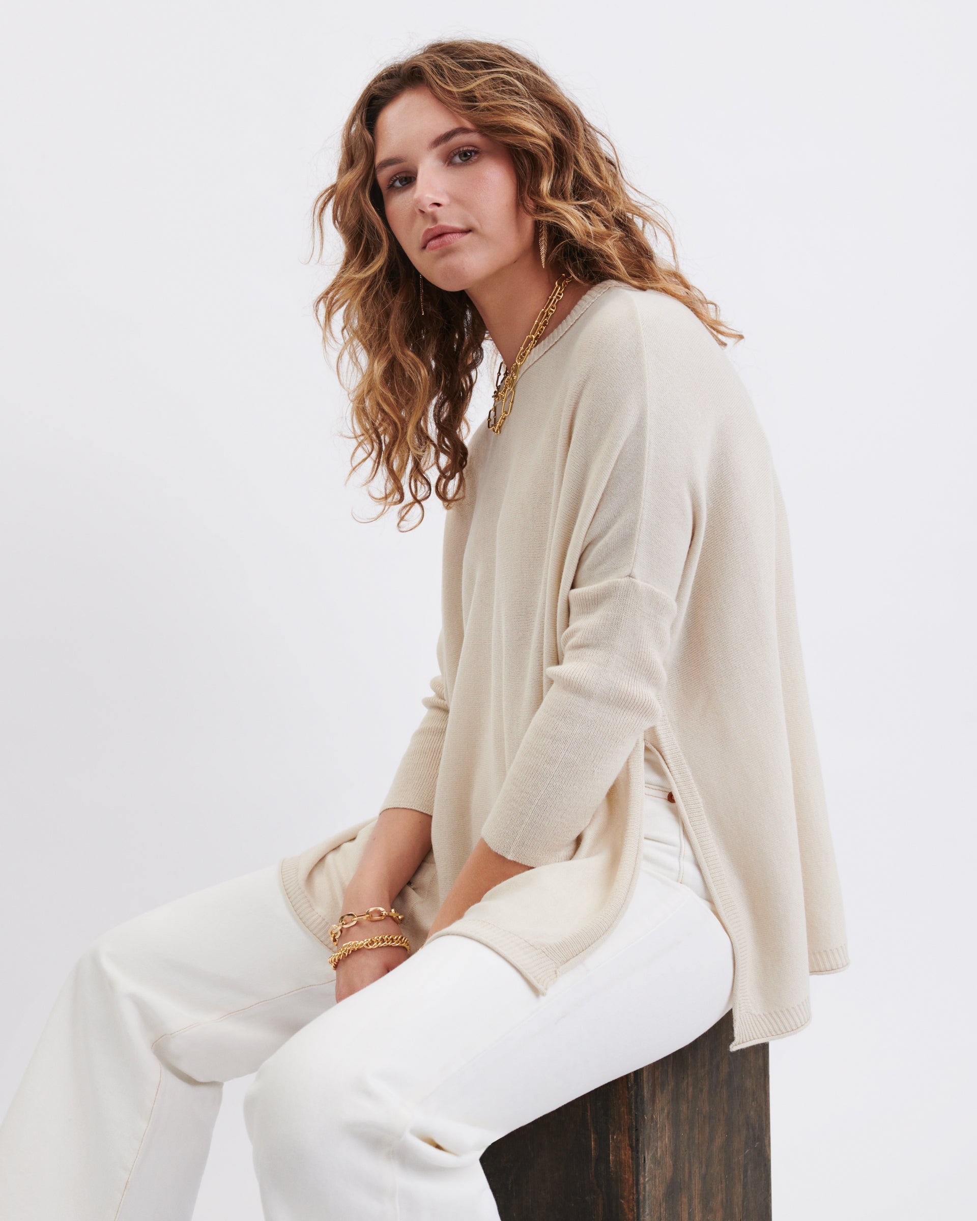 Catalina Crewneck Traveler Sweater - Rivieratowel