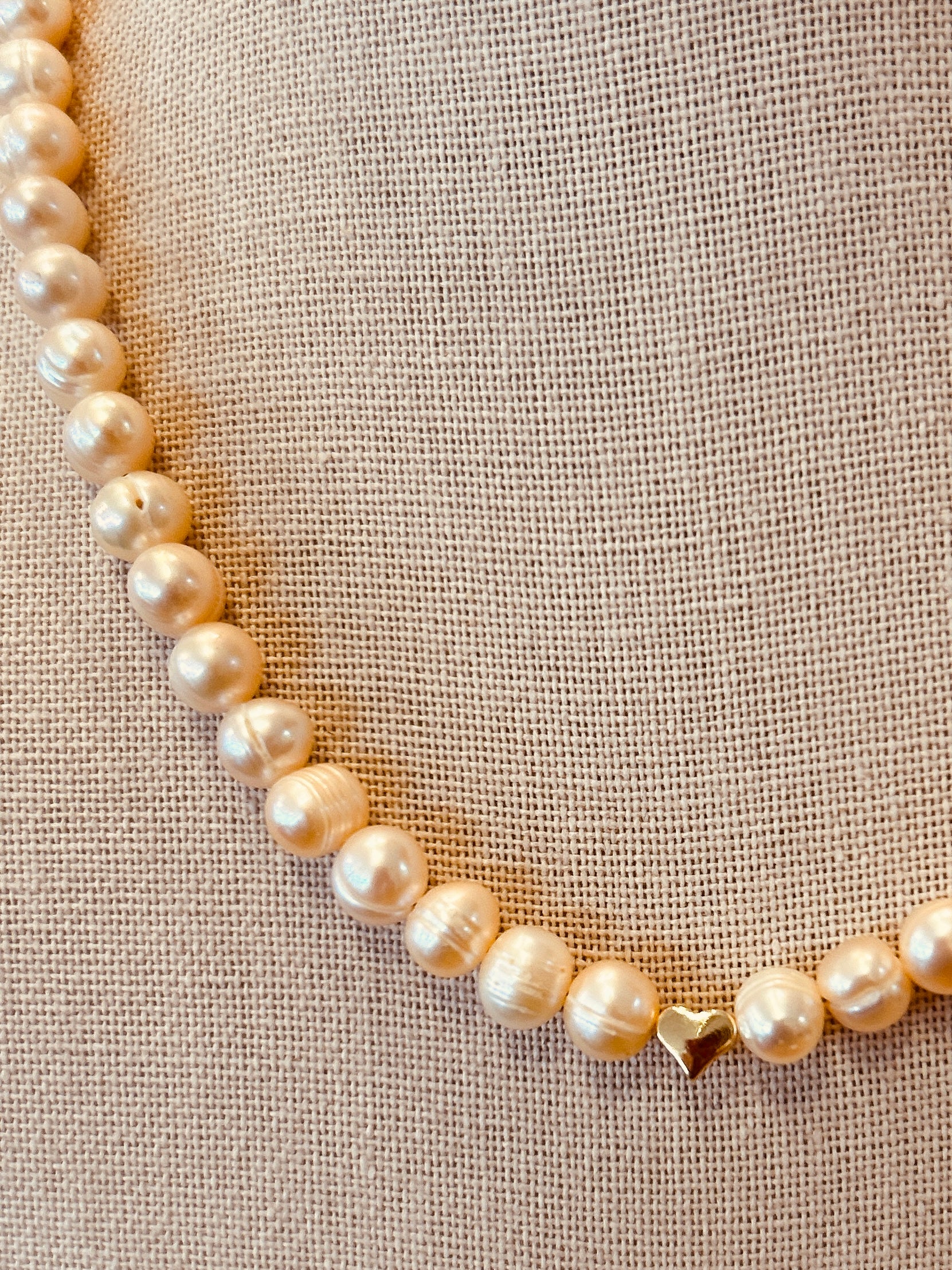 Charleston Pink Pearl Heart Choker - Rivieratowel