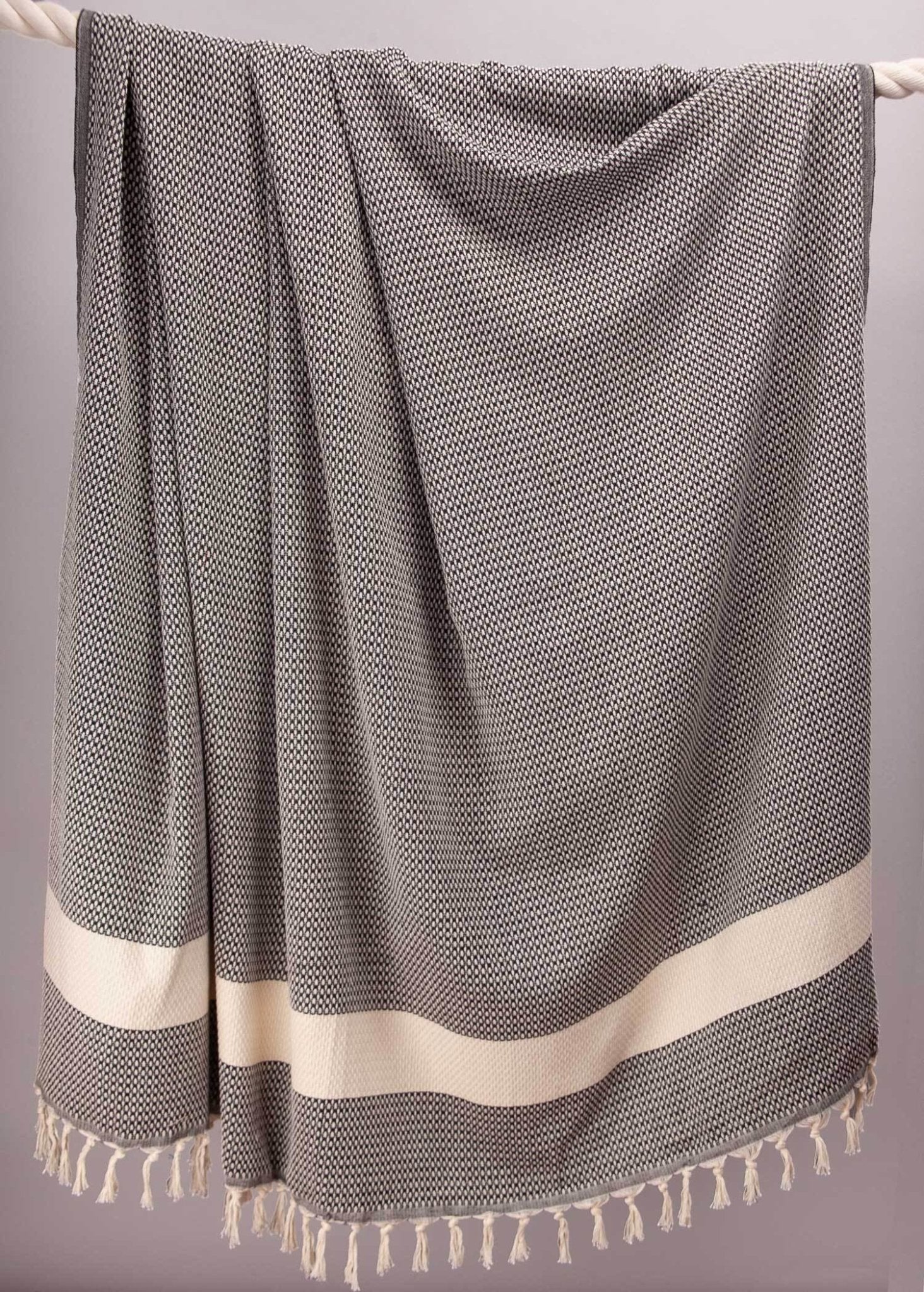 Cross Hatch Warm Woven Blankets - Rivieratowel