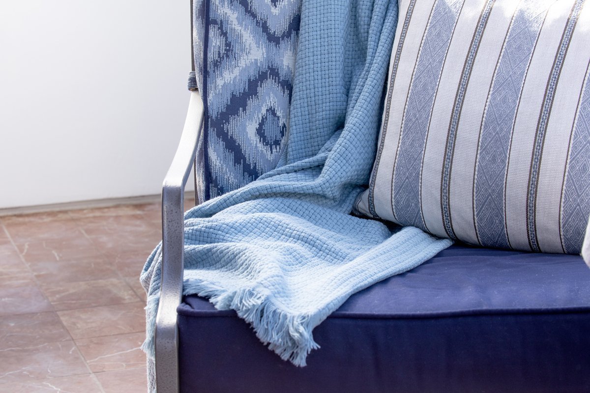 La Jolla Throw Blanket - Rivieratowel