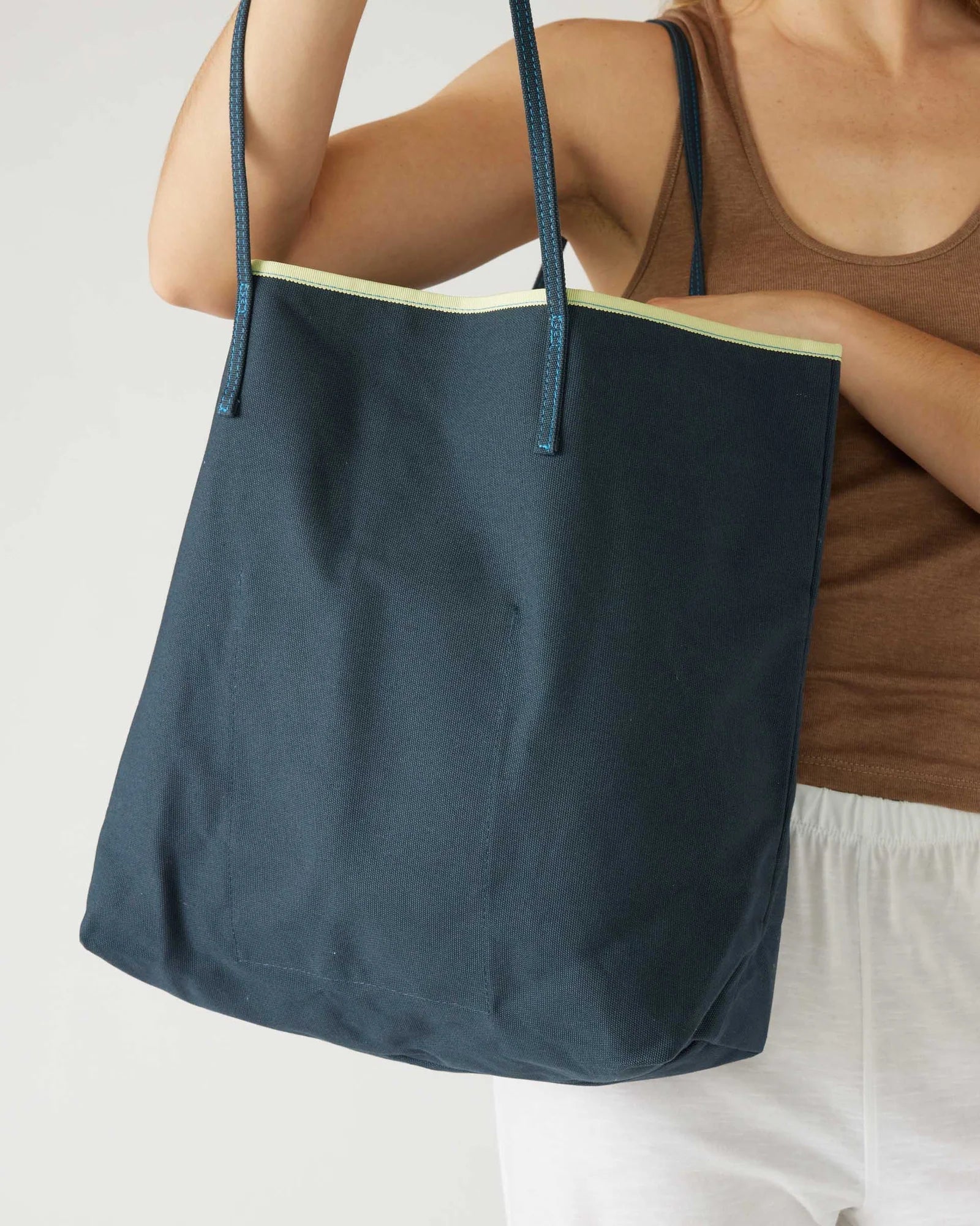 Le Canvas Tote - Rivieratowel