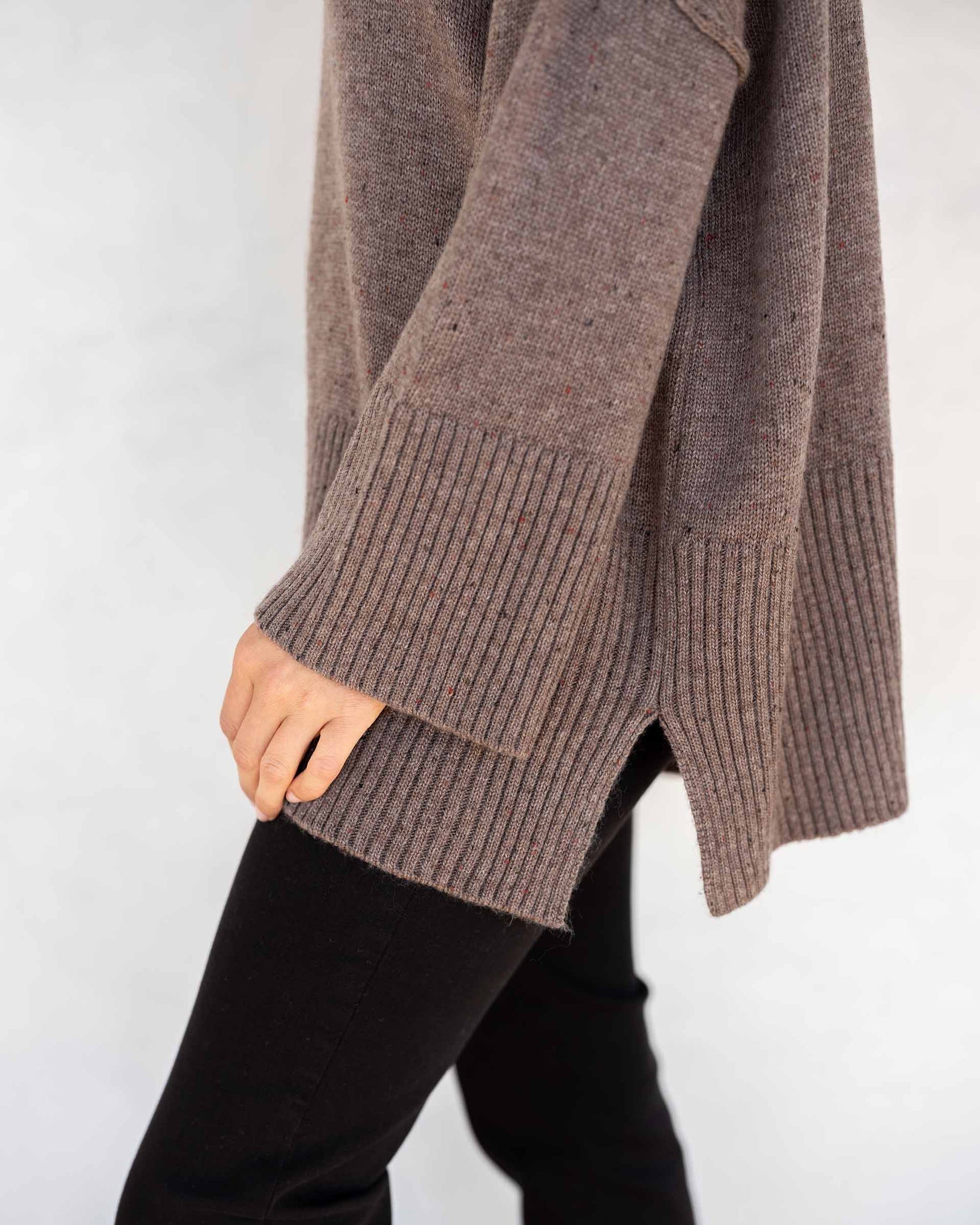 Montauk V - neck Sweater - Rivieratowel