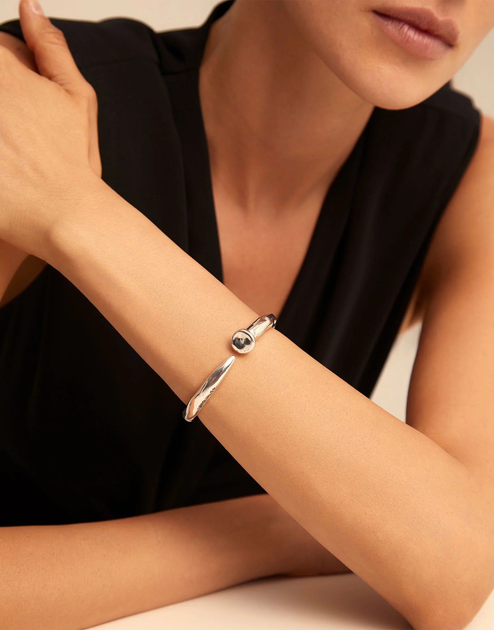 Nail Bracelet - Rivieratowel