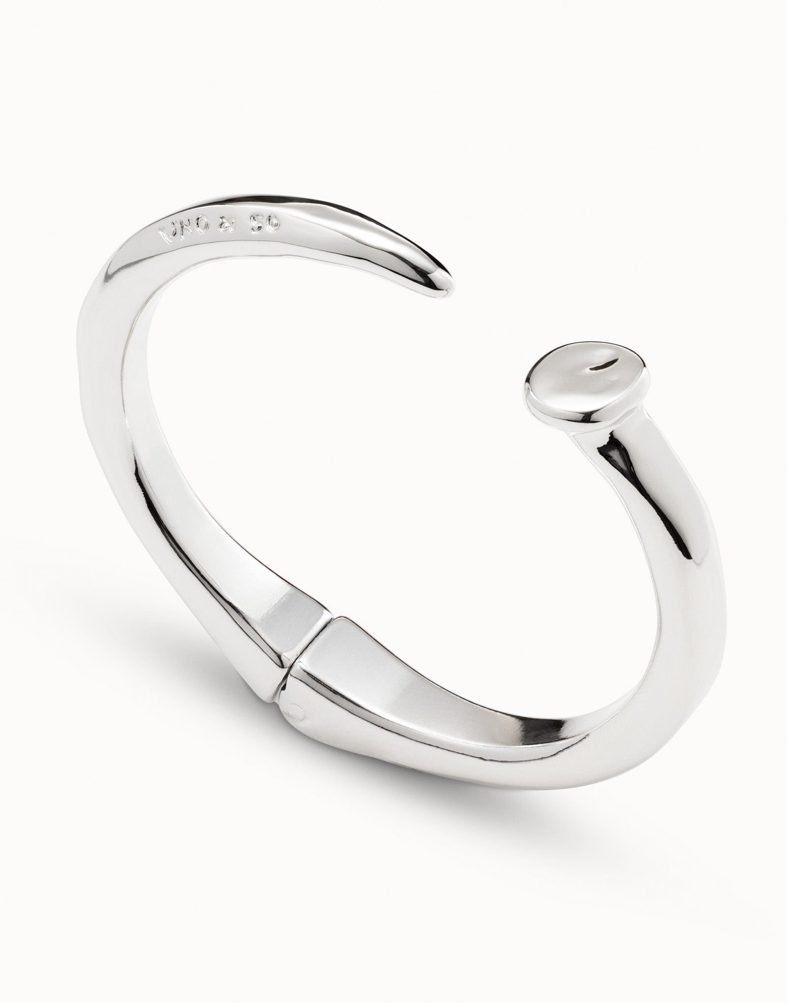Nail Bracelet - Rivieratowel