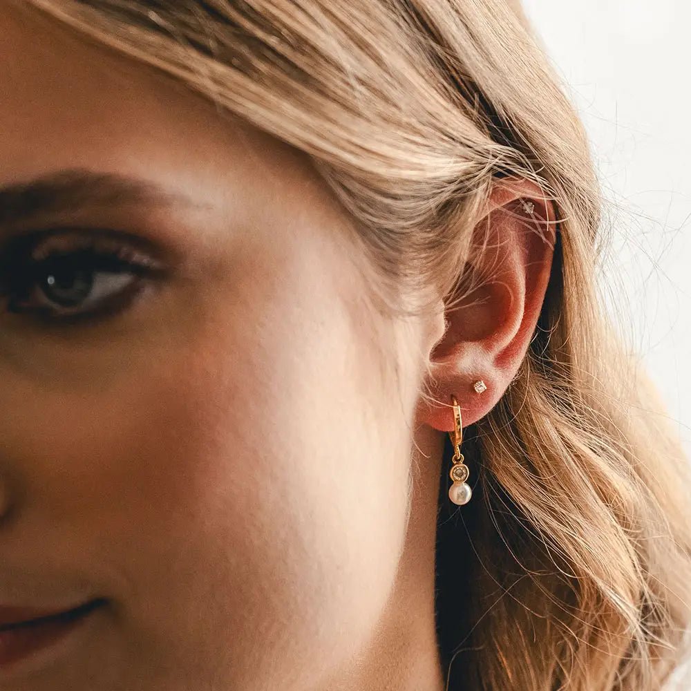 Pearl with Crystal Huggie Hoop Earrings - Rivieratowel
