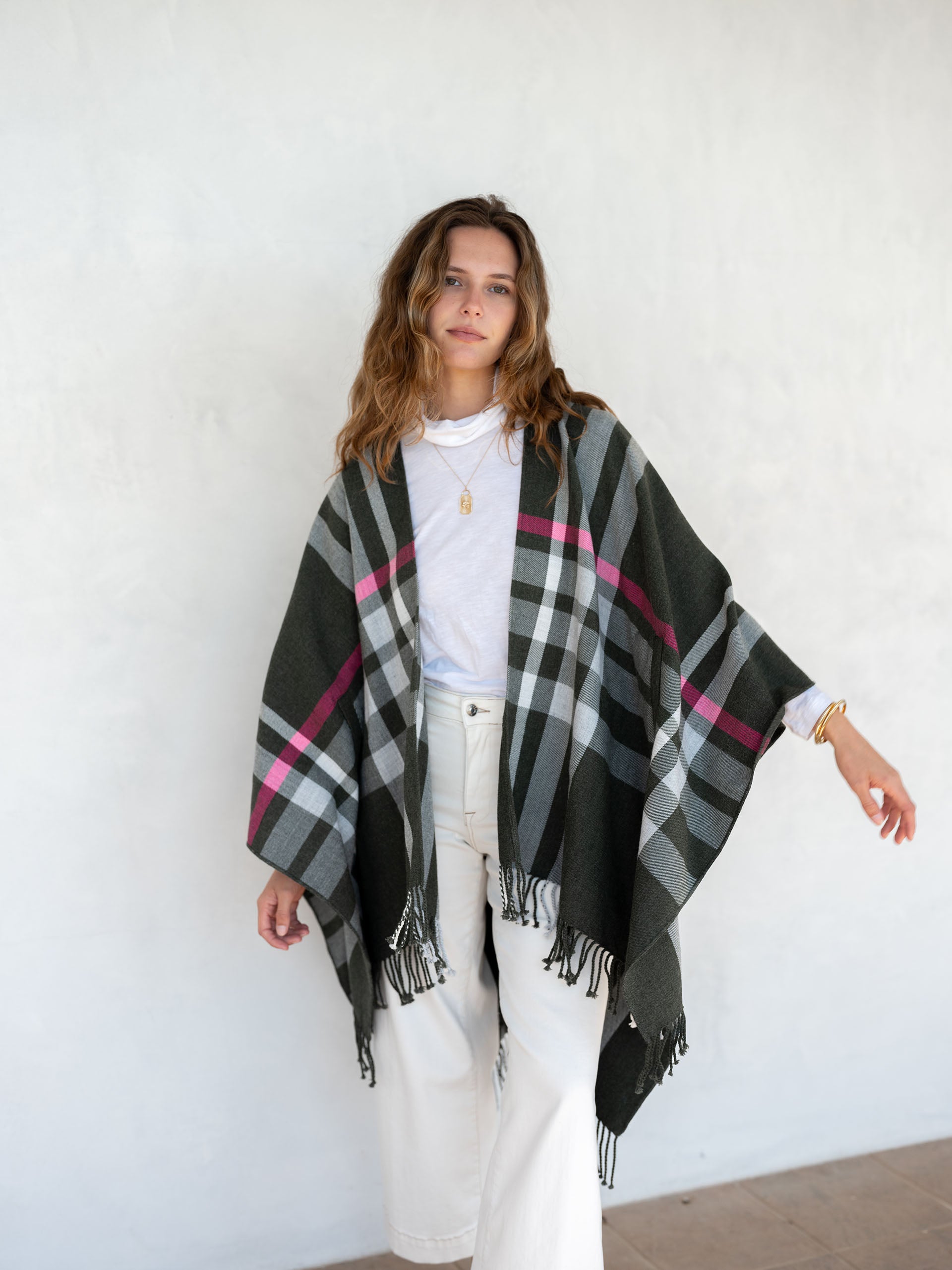 Plaid Pocket Wrap - Rivieratowel