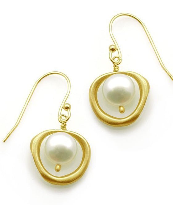 Circle Large Pearl Earrings - Rivieratowel