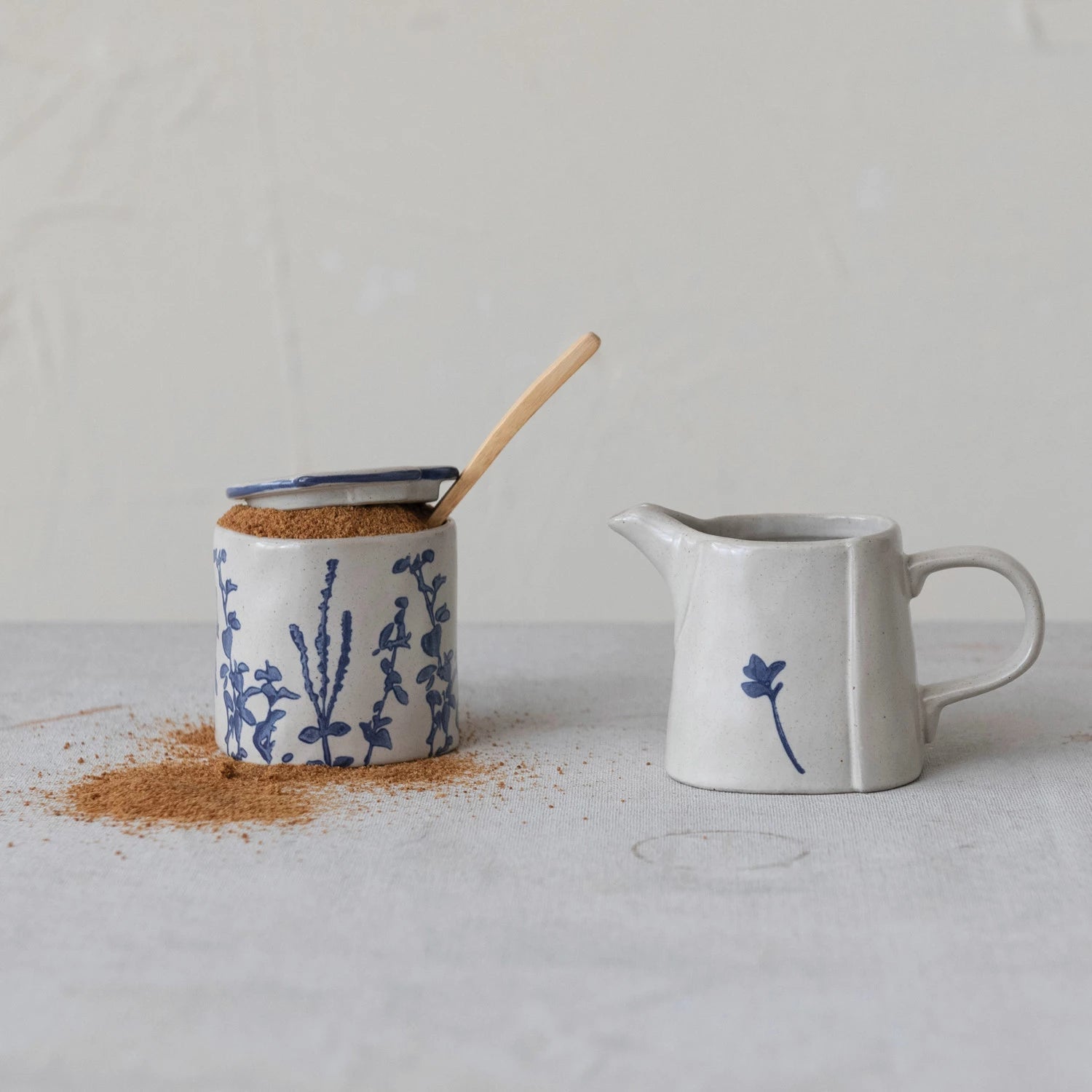 Sugar Pot w/ Lid, Wood Spoon & Creamer Set - Rivieratowel